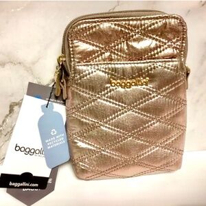 Baggallini Quilted Crossbody. Color: Rose Gold - New.